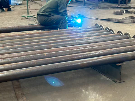 新疆20#无缝注浆管加工108*6钢花管棚管